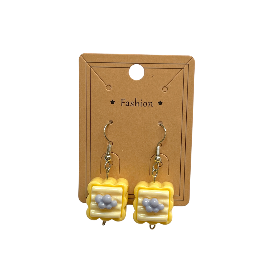 Cake Dangle Earrings (1 pair)